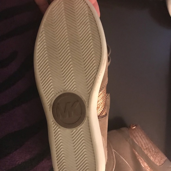 Michael Kors Nikko High-Top Wedge Sneaker Gold/tan - Picture 4 of 4